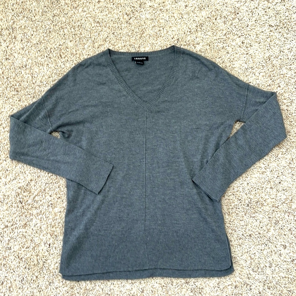 Trouve V-Neck Knit Top | size L